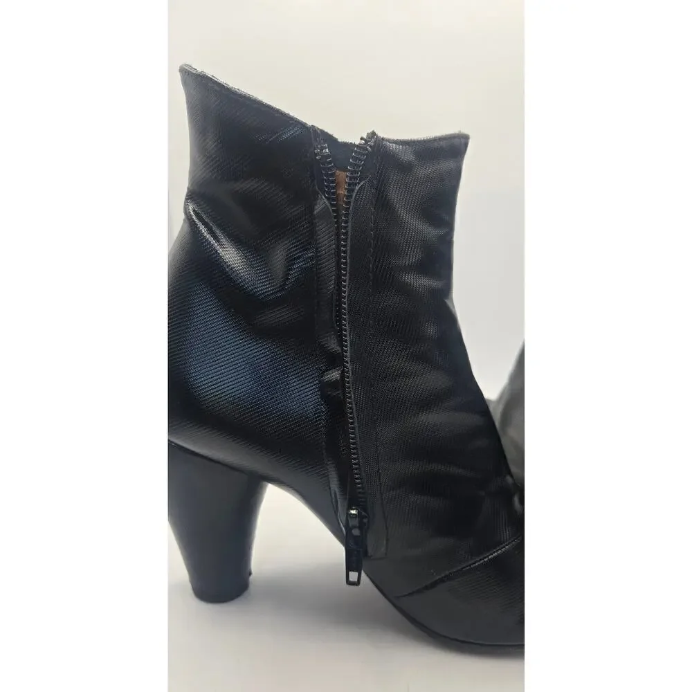 Vintage Chie Mihara Black Cut Out Ladies Leather Boots Size 37- US Size 6.5